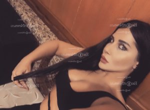 Soisic escort girl in Lindon and massage parlor