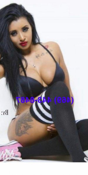 Frieda call girl in Lewisville NC and happy ending massage